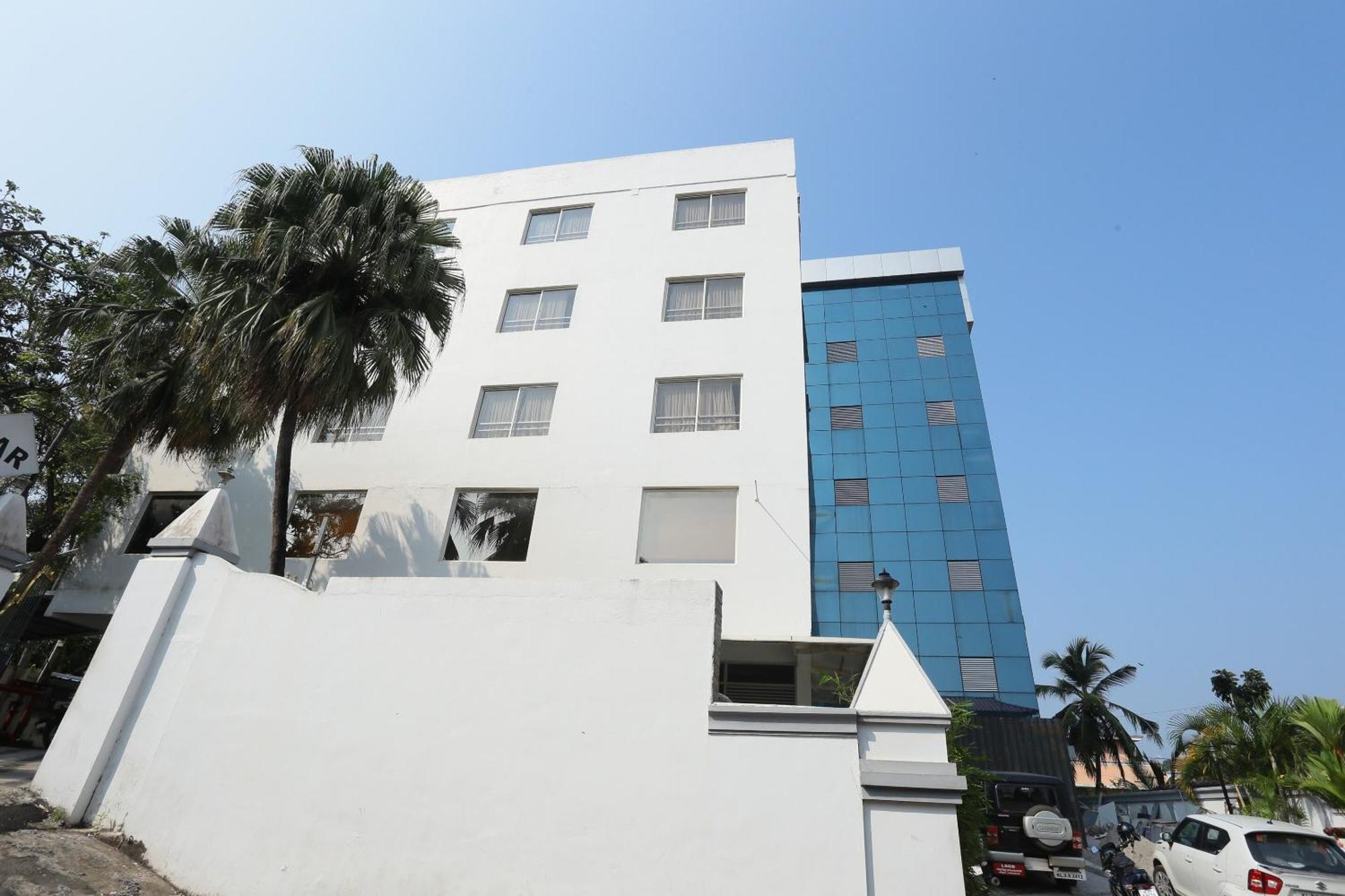 Super Townhouse Prince Palace Thiruvananthapuram Ngoại thất bức ảnh