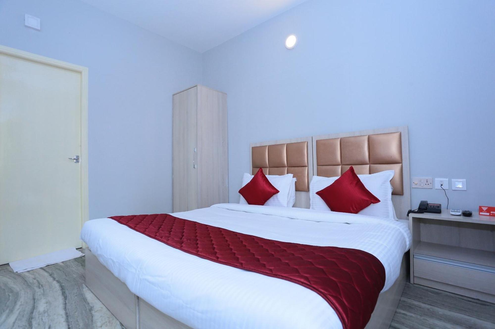 Super Townhouse Prince Palace Thiruvananthapuram Ngoại thất bức ảnh