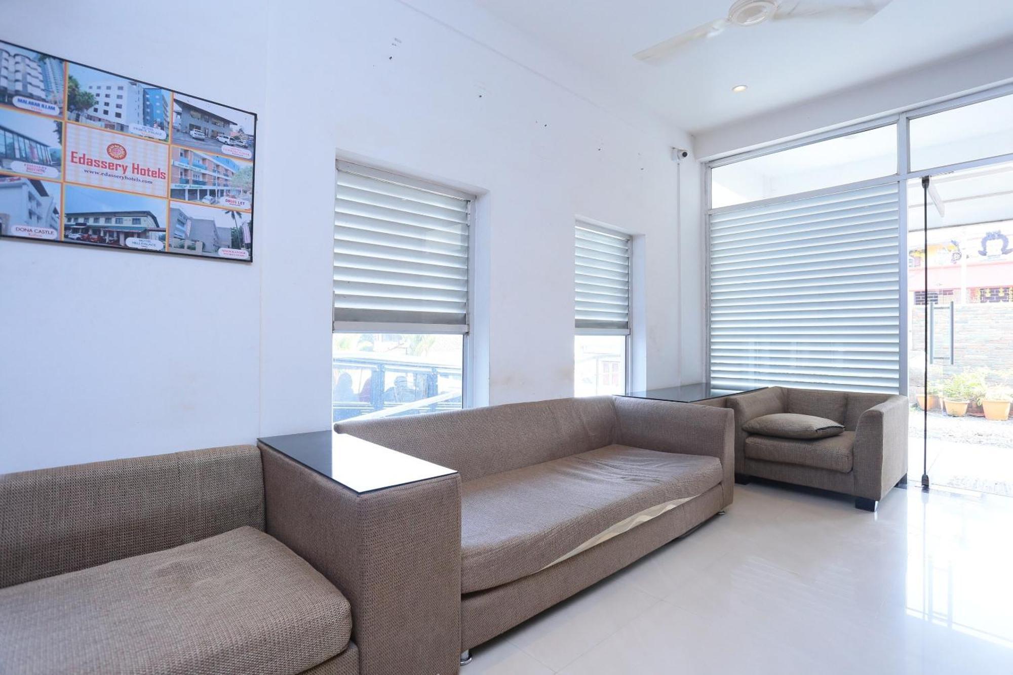 Super Townhouse Prince Palace Thiruvananthapuram Ngoại thất bức ảnh
